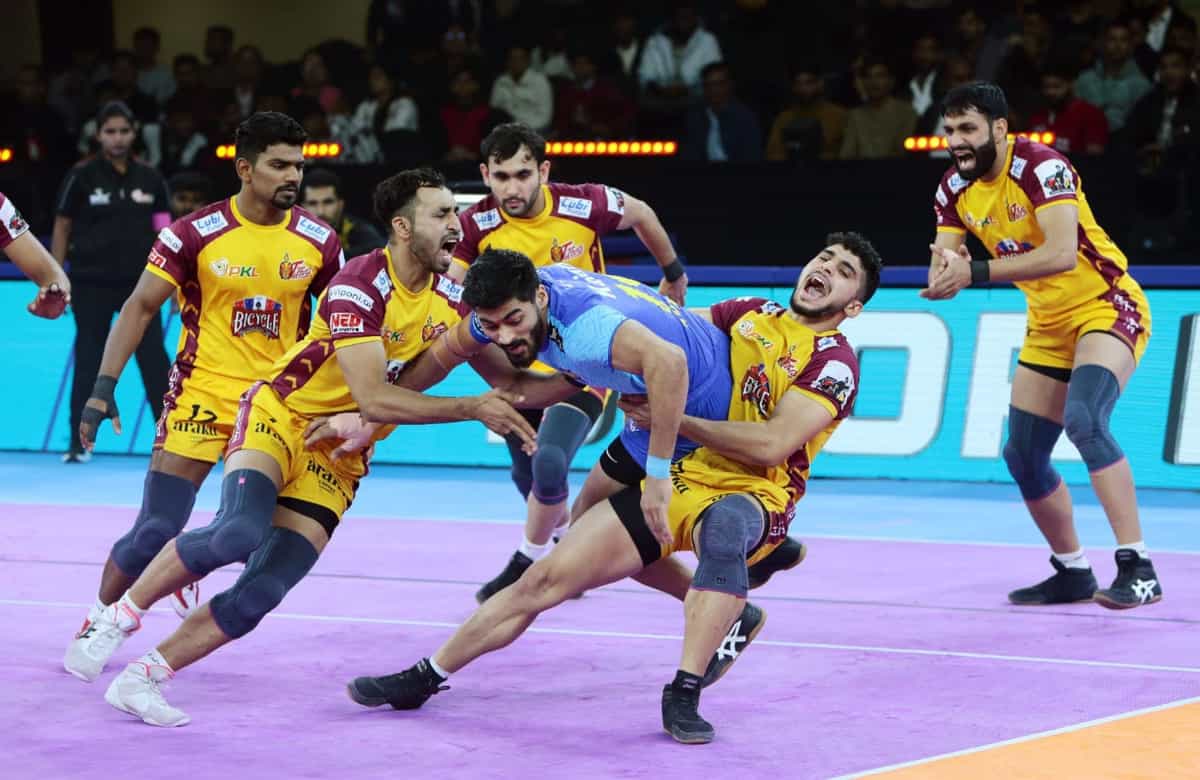 PKL 11: Telugu Titans claim hard-fought win over Bengal Warriorz in Pro Kabaddi 2024