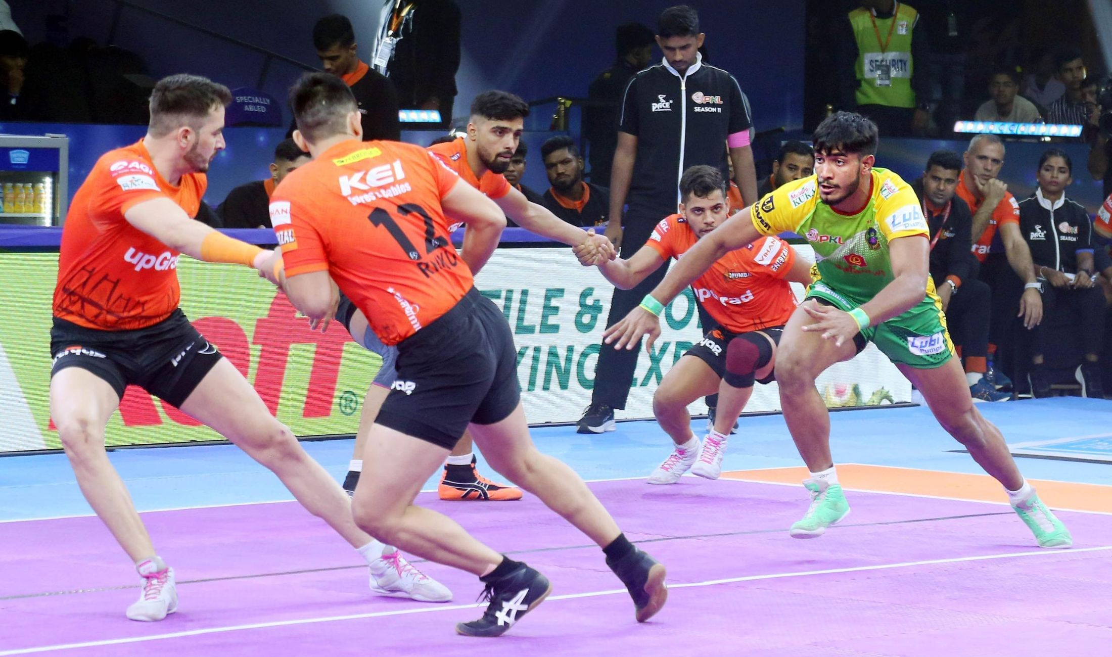 PKL 11: Patna Pirates edge past U Mumba to book semifinal berth
