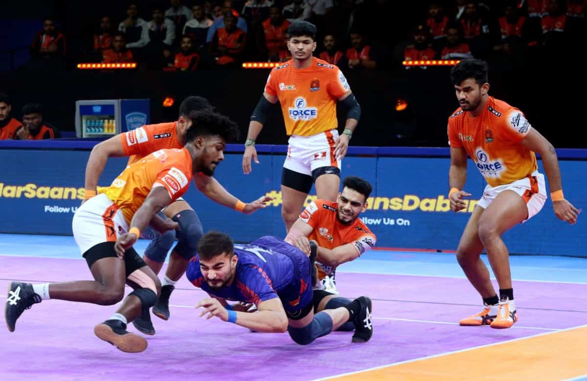PKL 11: Dabang Delhi continue unbeaten streak with win over Puneri Paltan