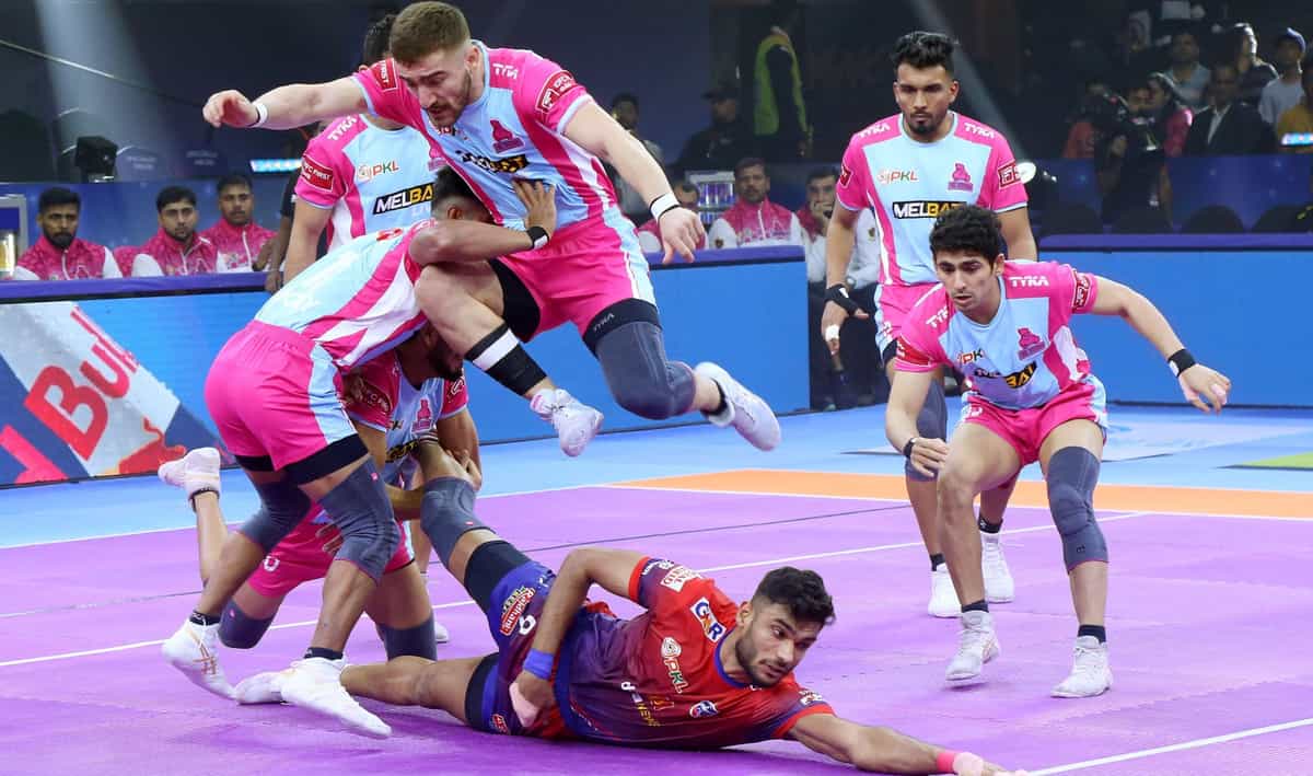 PKL 11: UP Yoddhas beat Jaipur Pink Panthers to march into semifinals