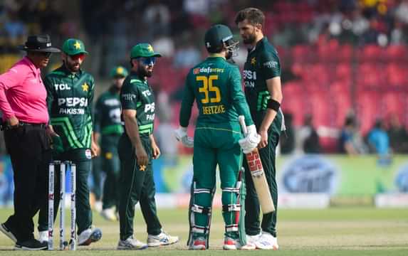 Shaheen Afridi, Matthew Breetzke
