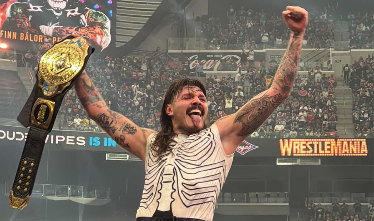Three father-son duos who held the WWE Intercontinental Championship