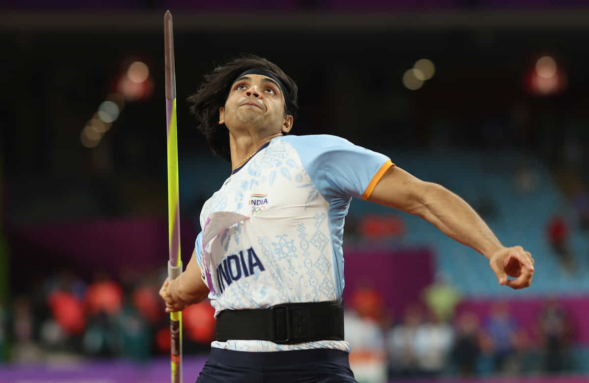 Who holds the record for longest javelin throw, and where does Neeraj Chopra stand in the list?
