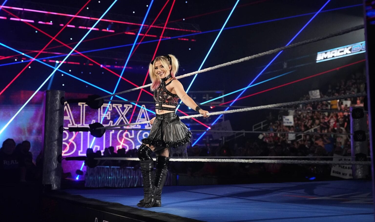WWE Road to Rumble Live Event Results from Mannheim, Germany (January ...