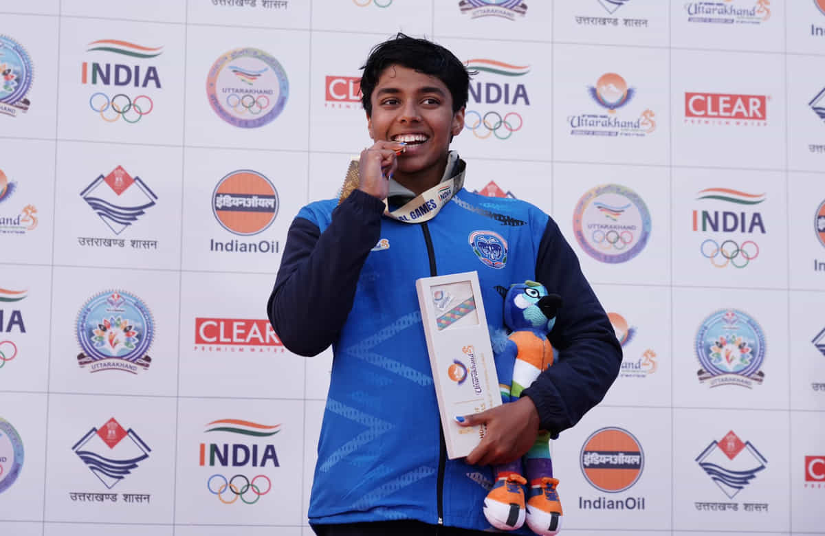 Olympian Dhinidhi Desinghu sets new National Record in women's 100m freestyle
