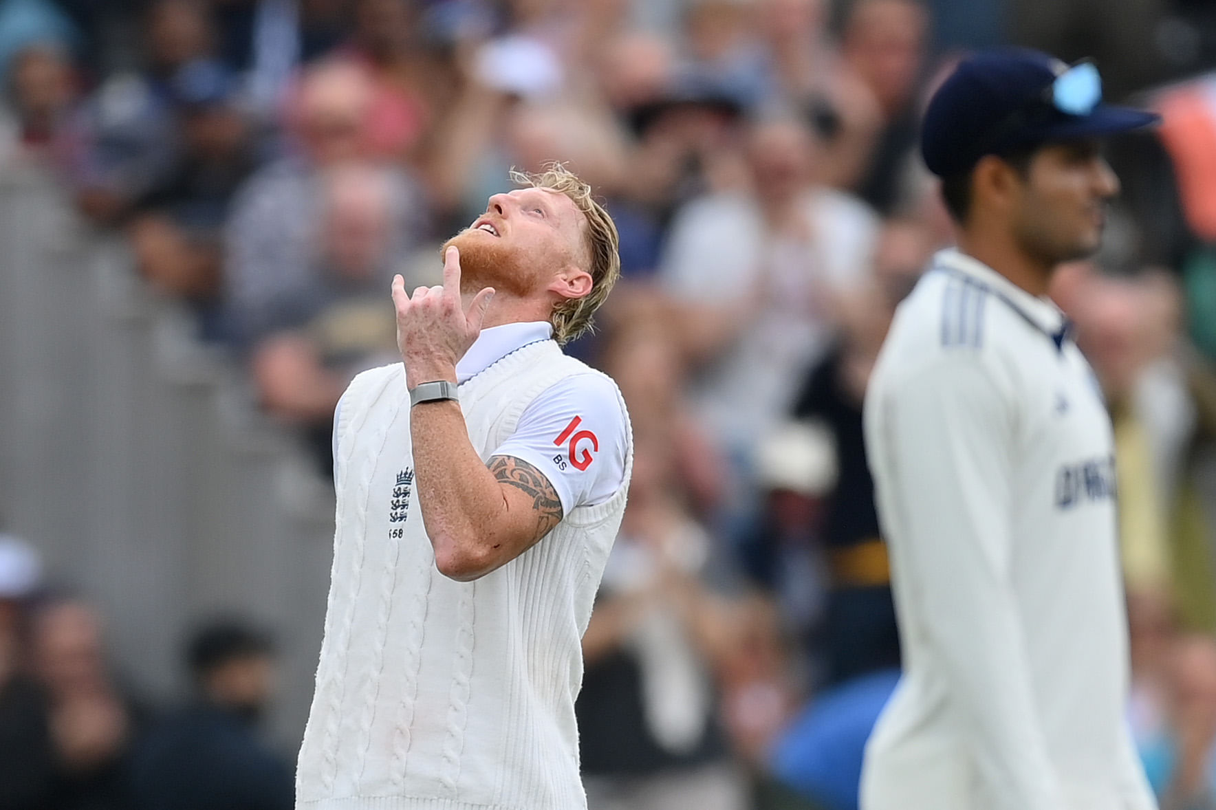 Ben Stokes folded finger