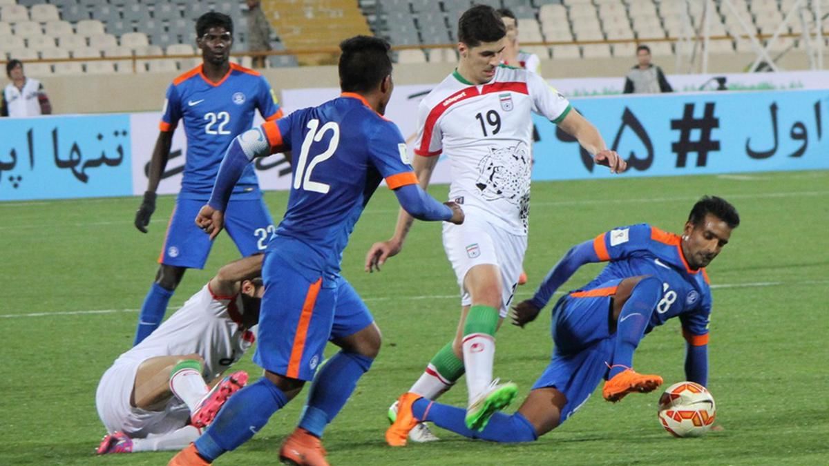 What happened when Indian football team faced Iran last time?