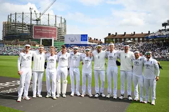Why England's players are wearing white headbands on day two of the Oval test against India