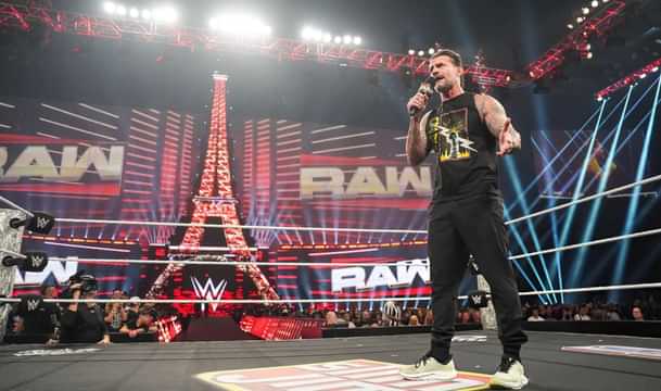CM Punk WWE RAW Paris