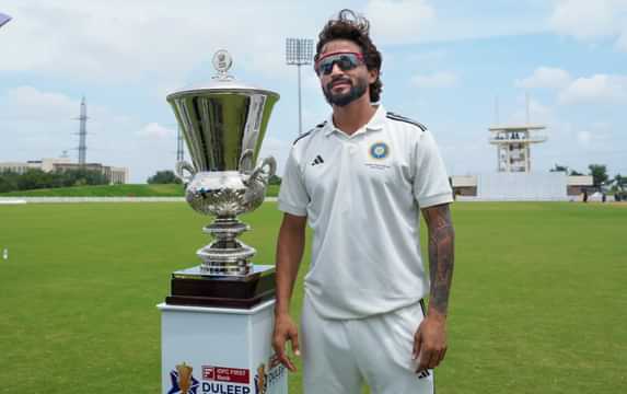 Central Zone captain Rajat Patidar poses with the trophy after winning Duleep Trophy 2025-26