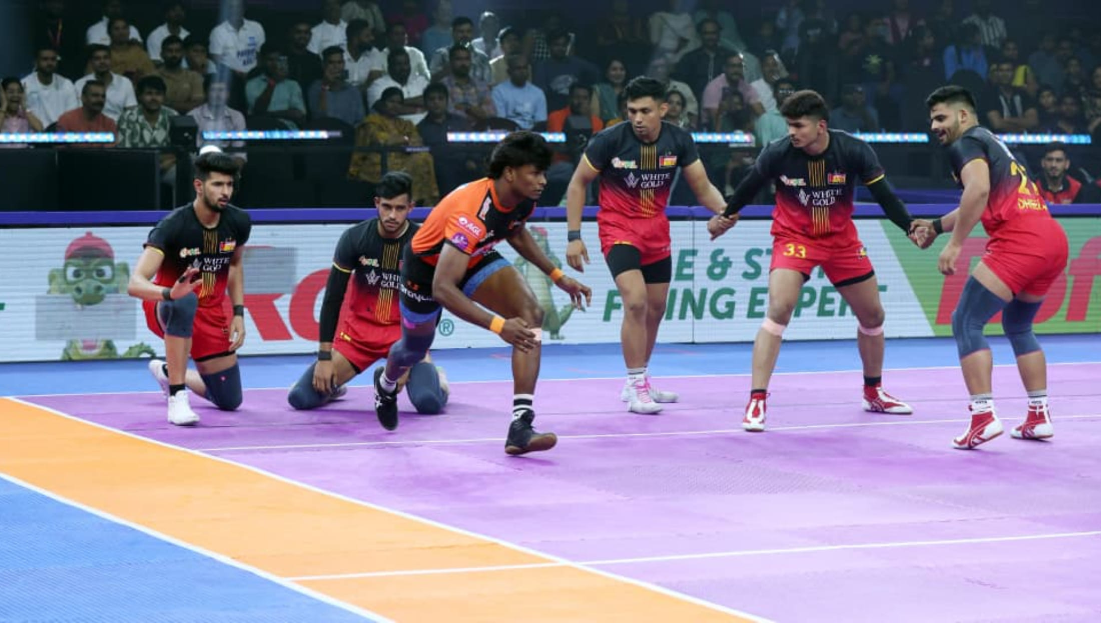 PKL 12: Ajit Chouhan's 6-point Super Raid helps U Mumba conquer Bengaluru Bulls