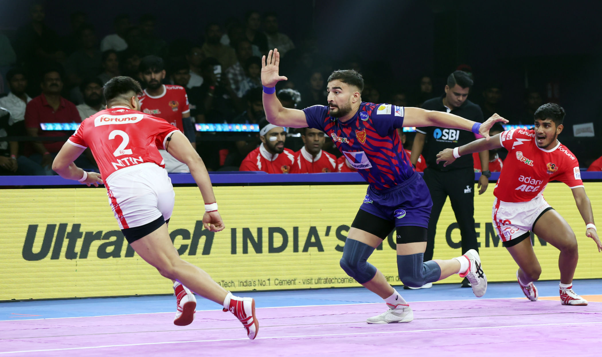 PKL 12: Dabang Delhi continue unbeaten streak at end of Vizag leg; Gujarat Giants suffer second consecutive defeat