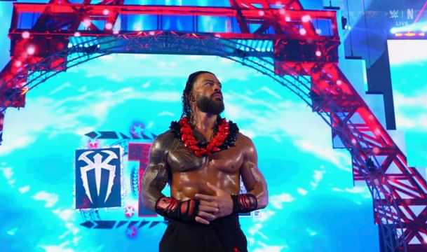 Roman Reigns WWE Clash in Paris