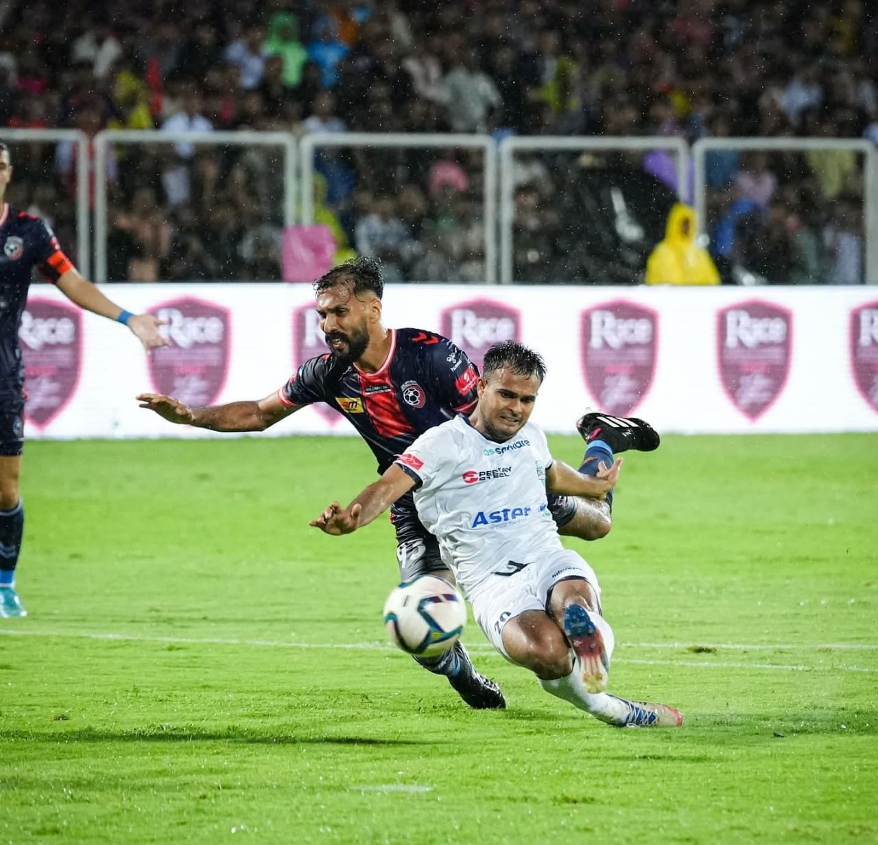 Malappuram FC play out fiercely contested 3-3 draw against Calicut FC in Malabar Derby in Super League Kerala