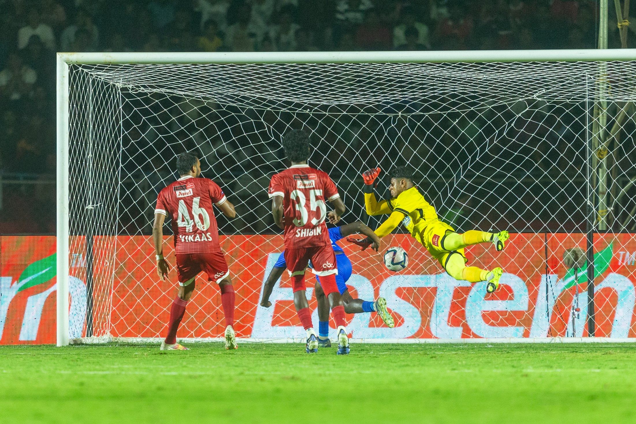 Kannur Warriors play out a thrilling 1-1 draw against Thrissur Magic in Super League Kerala