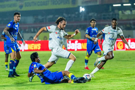 During the match played between Thiruvananthapuram Kombans FC and Calicut FC in the Super League Kerala 2025, held at Chandrasekharan Nair Stadium, Thiruvananthapuram on December 3rd, 2025
Photos: Shibu Preman / S3 Media / Super League Kerala