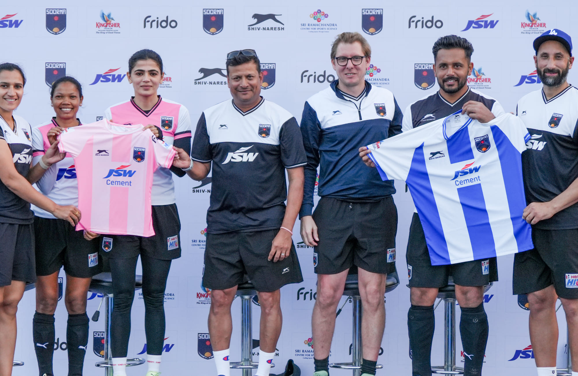 Soorma Hockey Club unviel new jersey for HIL 2025-26 as legends & young stars come together at 'Sitaare Aur Soorma'