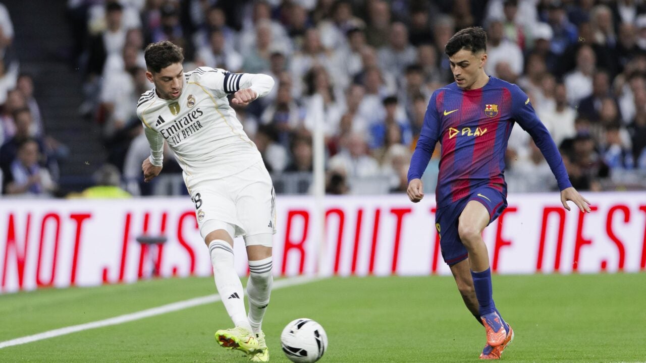 Which kit will Barcelona wear for El Clásico against Real Madrid?