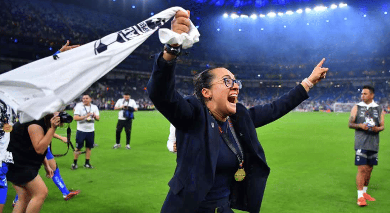 Amelia as Monterrey FC Coach