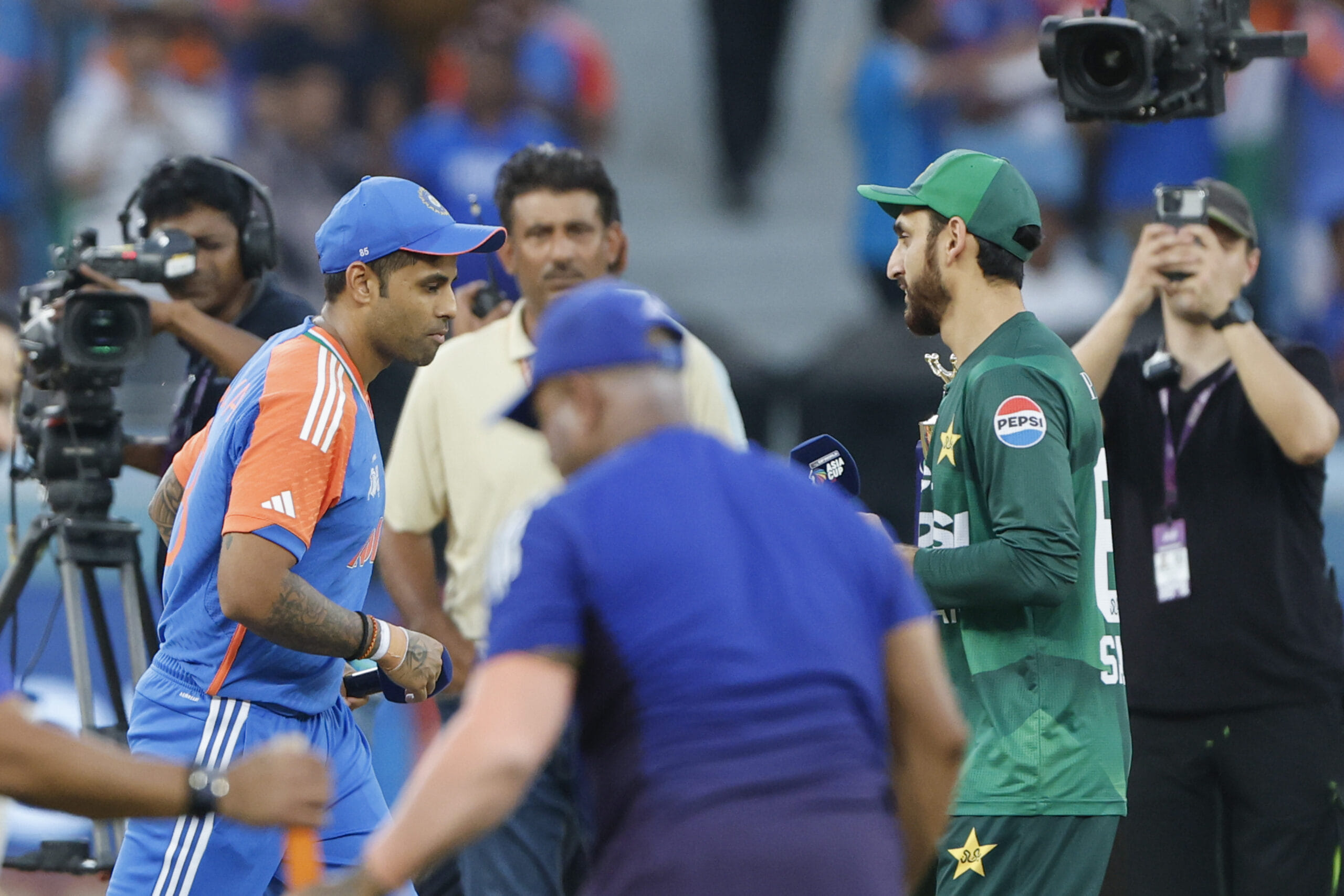 IND vs PAK: Will India & Pakistan players shake hands in T20 World Cup 2026 match 27?