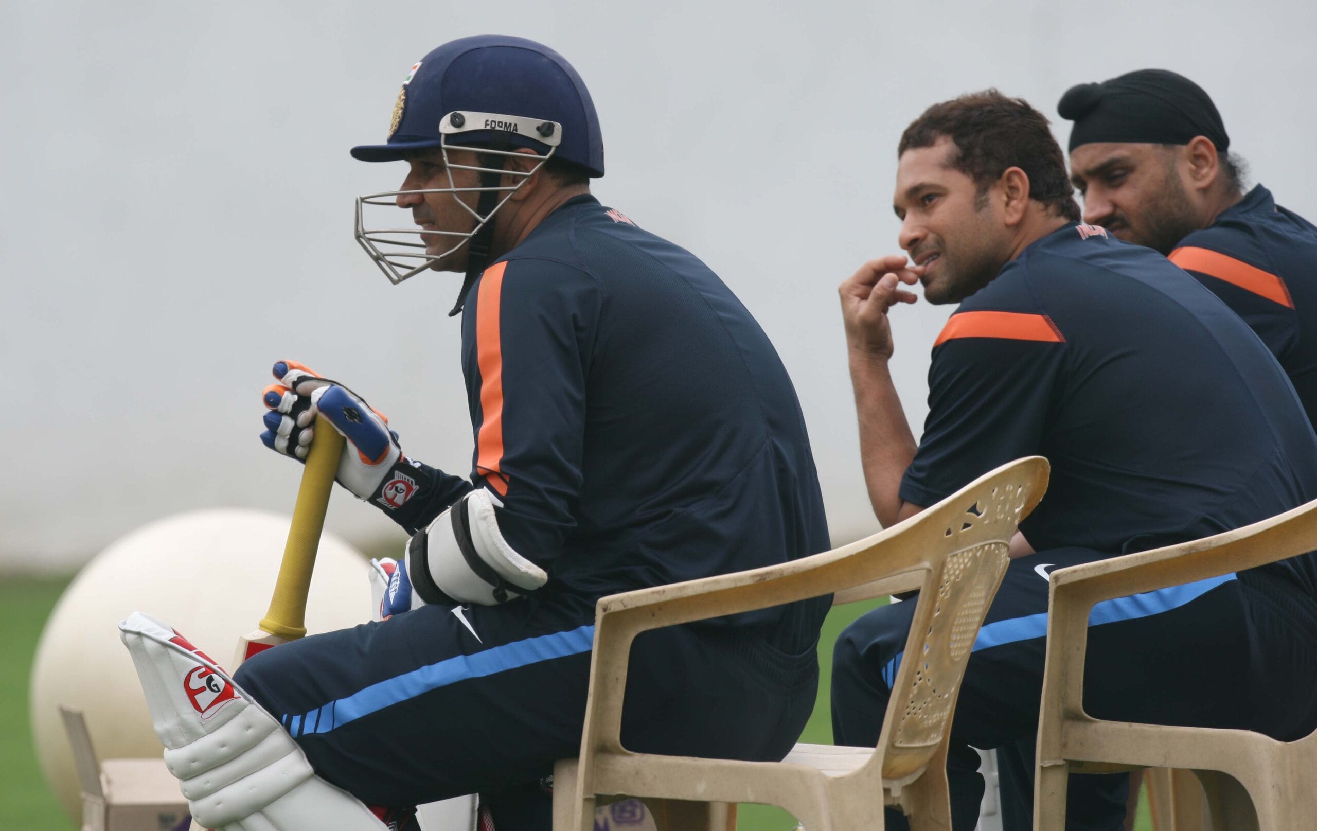 Who were the 3 idiots in Indian team? Harbhajan Singh & Ashish Nehra answer