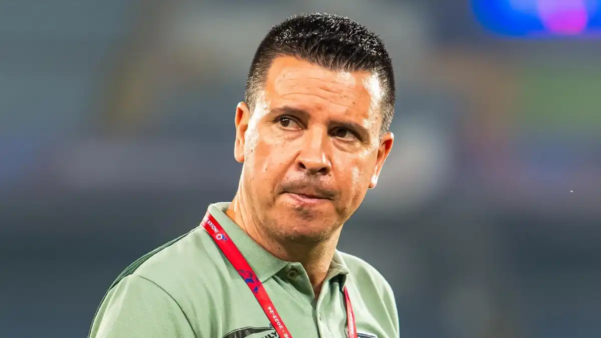 ISL 2025-26: Sergio Lobera warns Mohun Bagan SG players of complacency ahead of Mohammedan SC clash