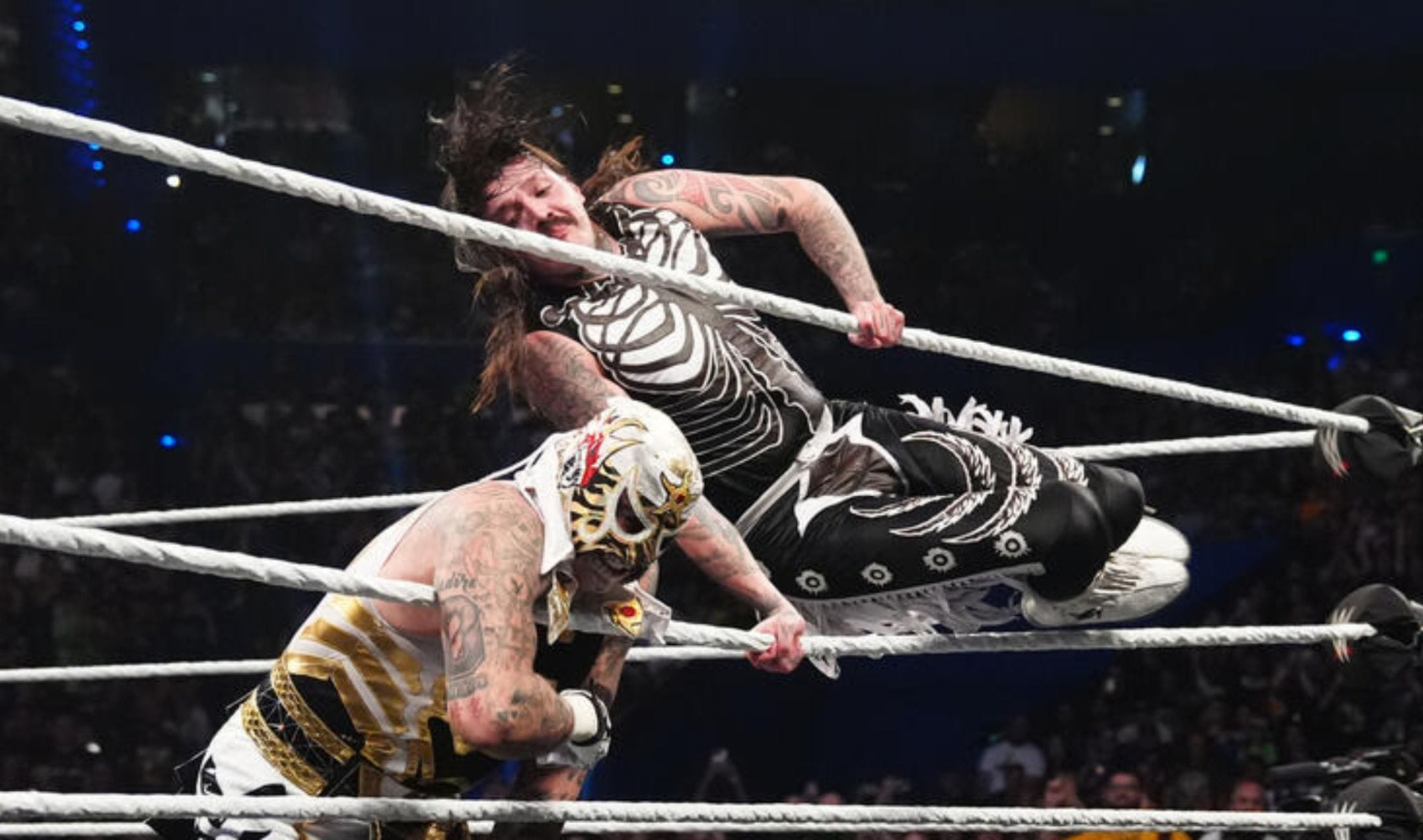 Dominik Mysterio floats intriguing stipulation for rematch against Penta at WrestleMania 42