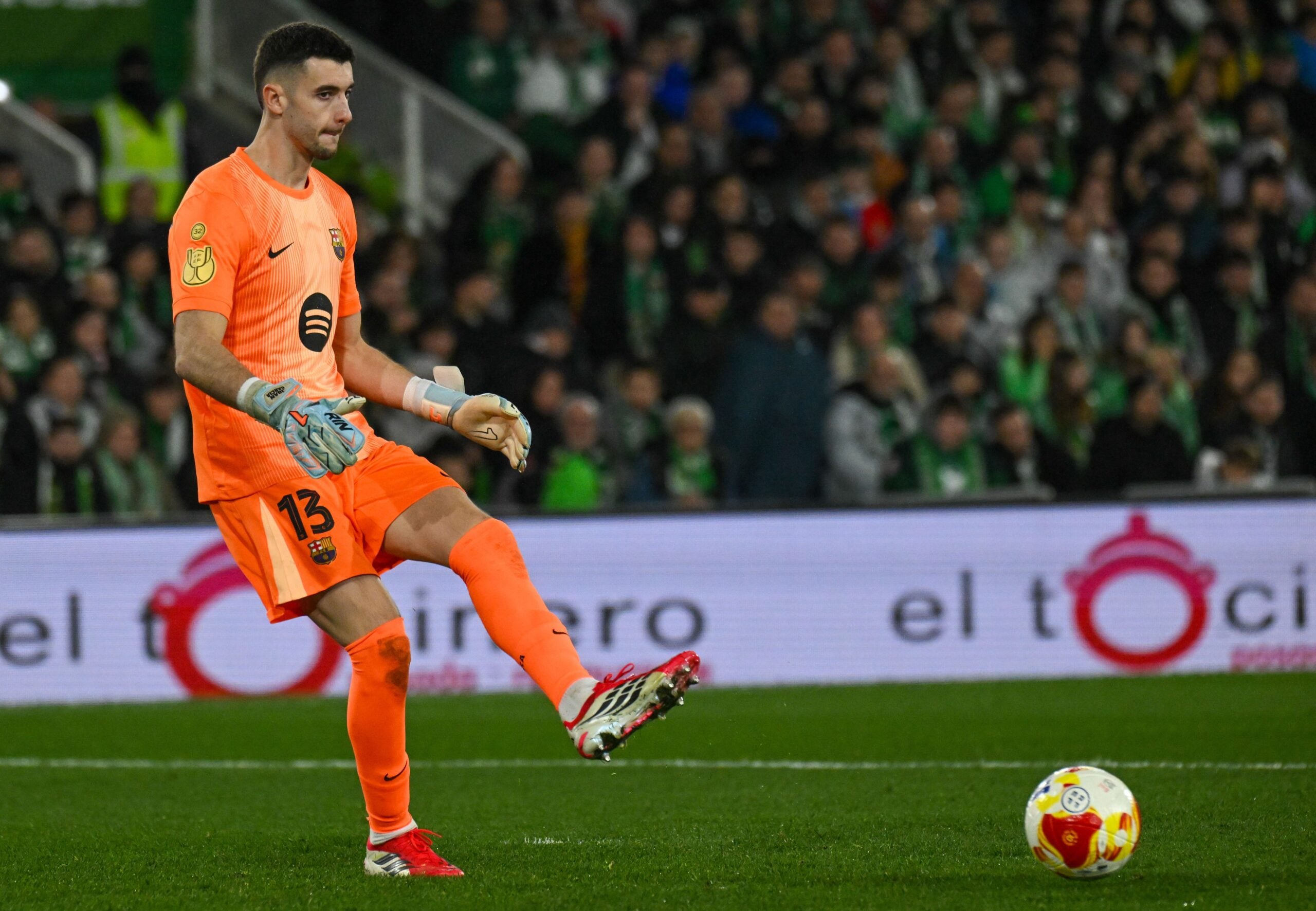 Barcelona goalkeeper Joan Garcia out for three weeks with knee injury