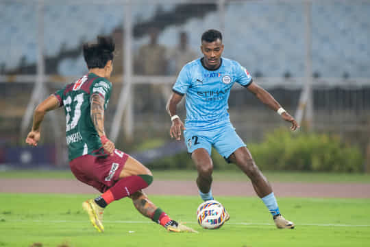 Mumbai City FC go top after defeating Mohun Bagan SG's unbeaten run