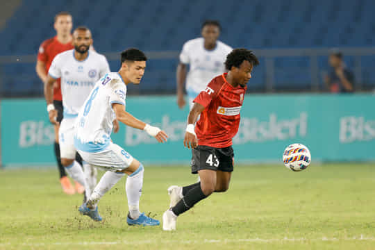 Jamshedpur FC strikes late to hold a draw against SC Delhi