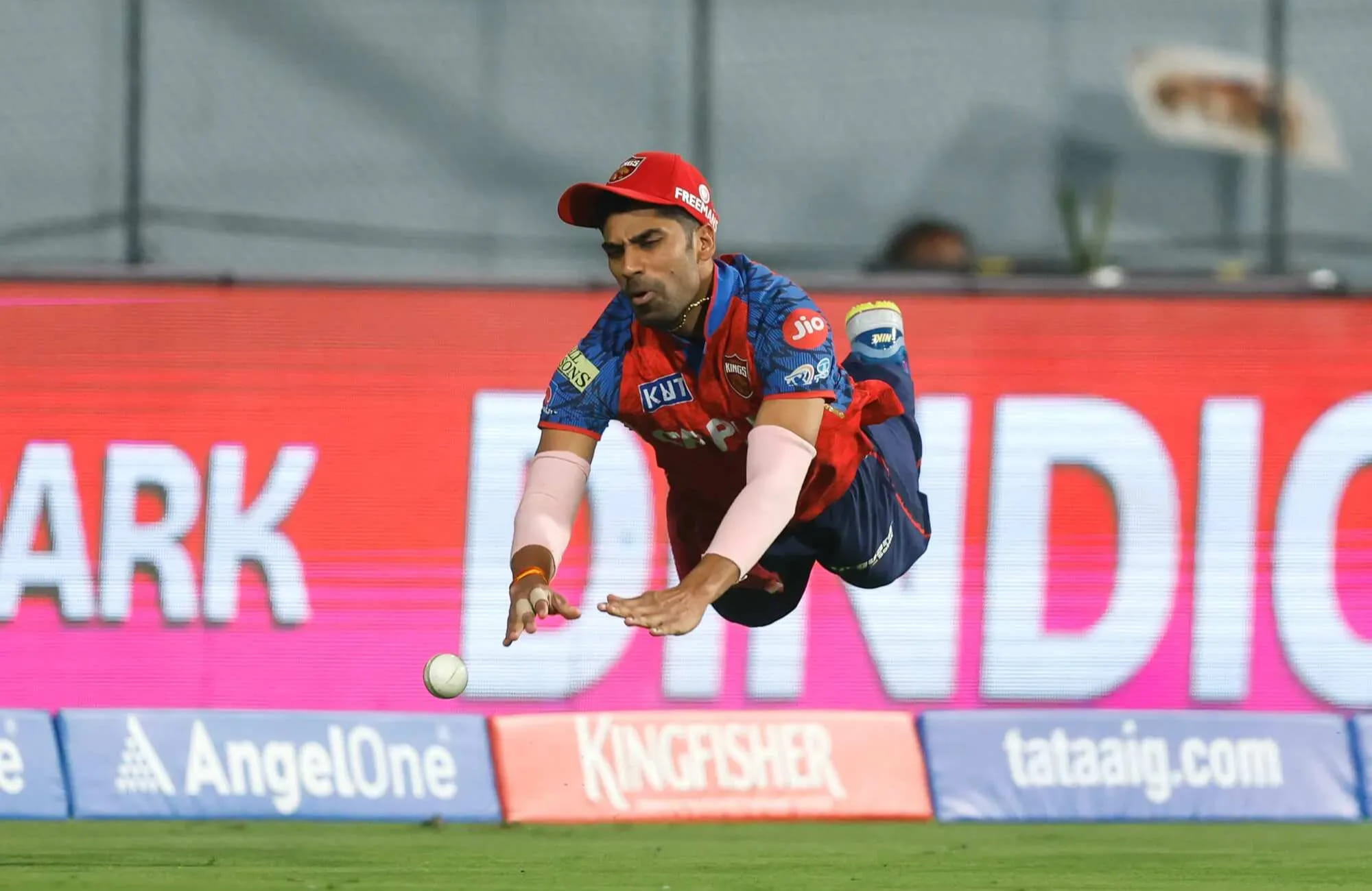 PBKS vs RR मैच में क्यों नहीं खेल रहे शशांक सिंह? जानिए आईपीएल 2026 के 40वें मैच में स्टार खिलाड़ी के नहीं खेलने का बड़ा कारण