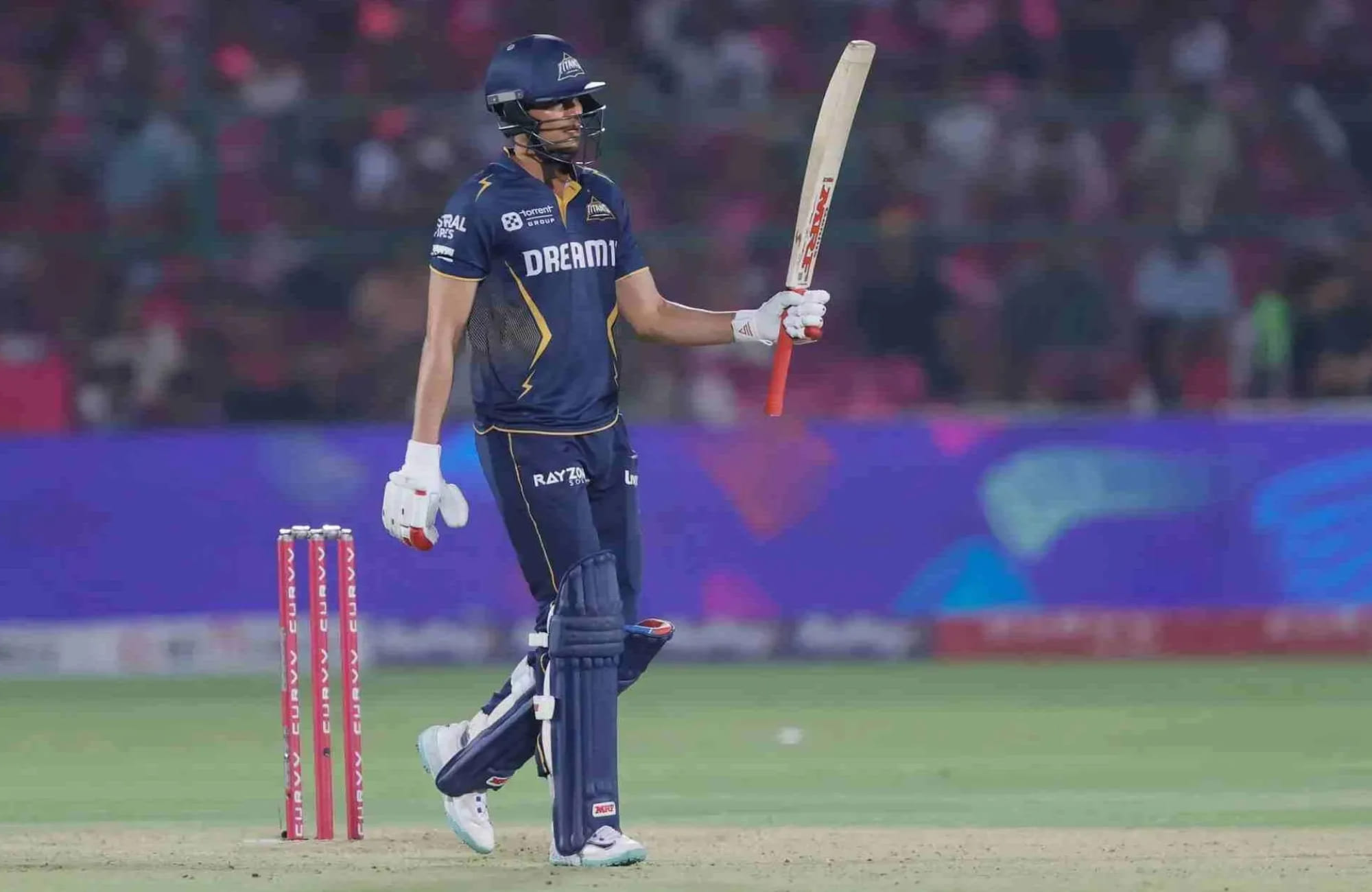 आईपीएल 2026 के बीच में शुभमन गिल पर क्यों लगा जुर्माना? एक छोटी गलती गुजरात टाइटंस के कप्तान को पड़ गई भारी