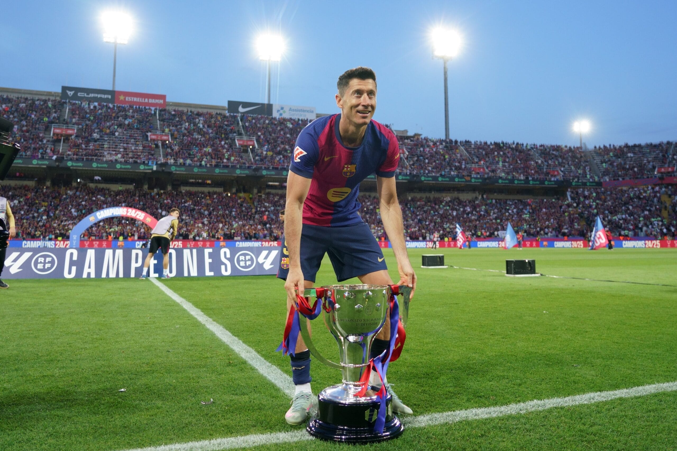 Top five strikers Barcelona should target to replace Robert Lewandowski ft. Guirassy & Alvarez