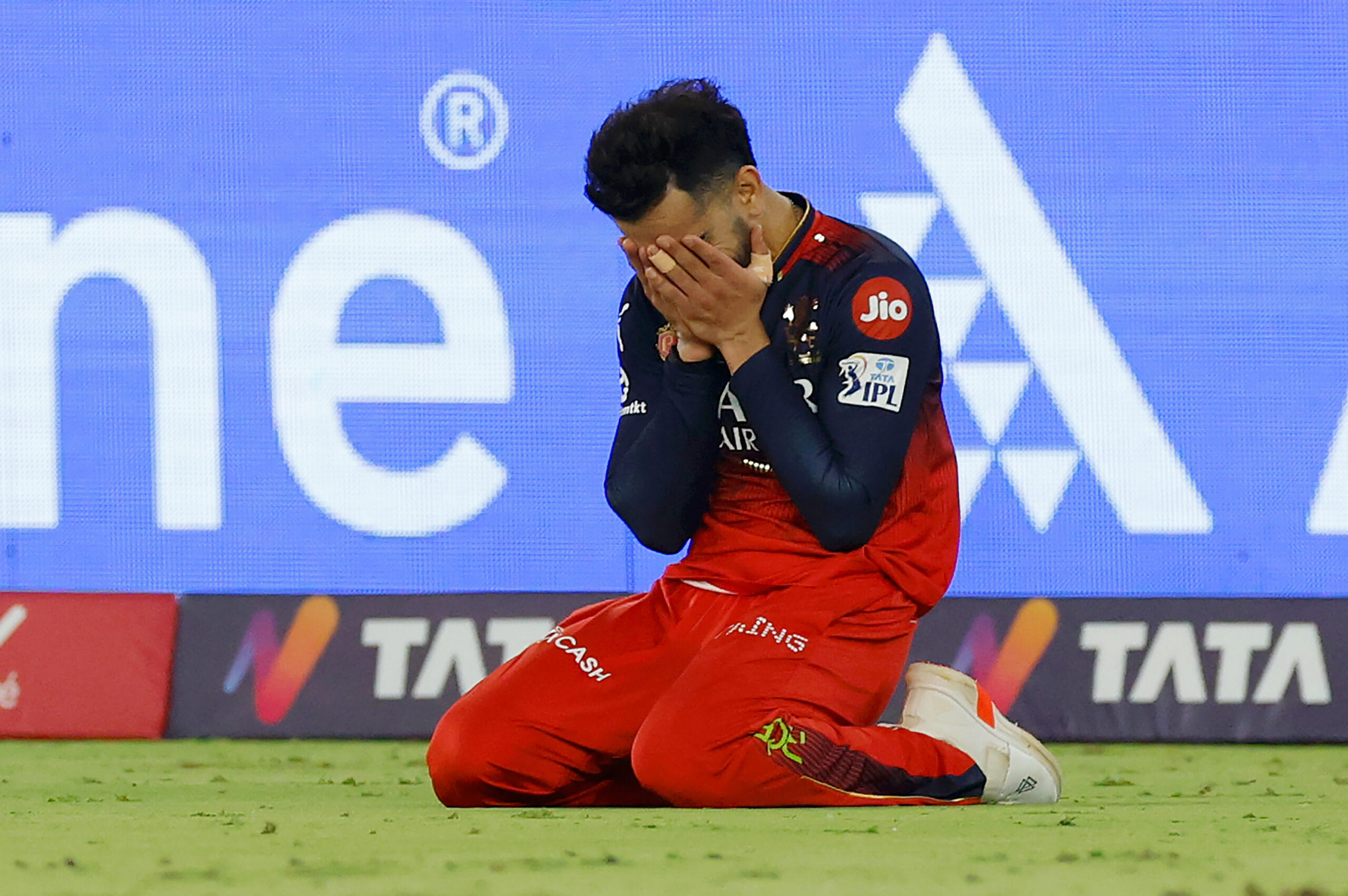 Will injured Virat Kohli play tonight for RCB vs LSG in IPL 2026?