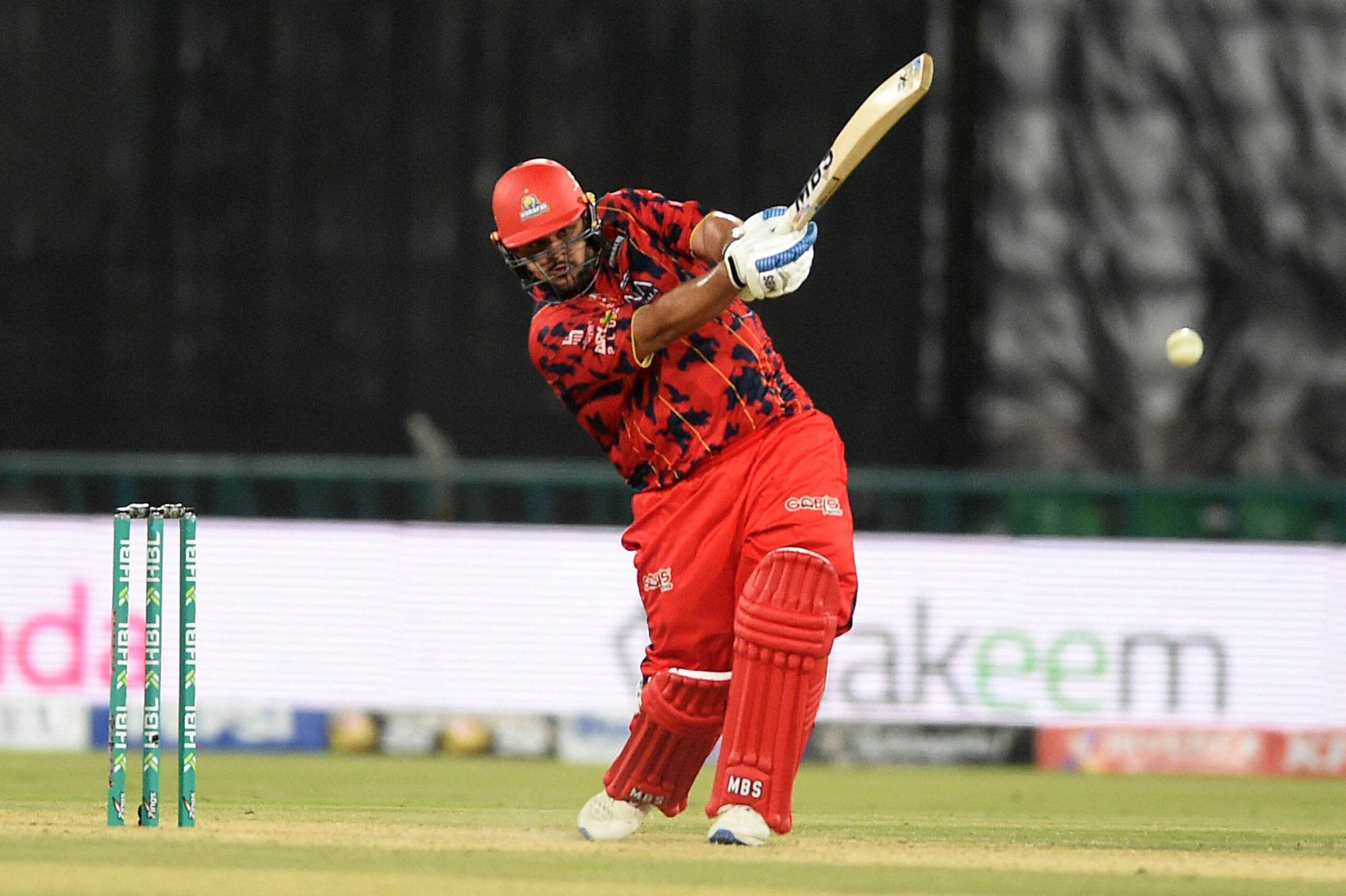 Will Azam Khan play tonight for KAR vs PES in PSL 2026?