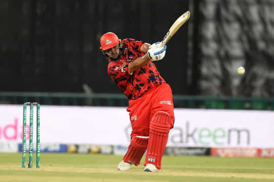 Will Azam Khan play tonight for KAR vs PES in PSL 2026?