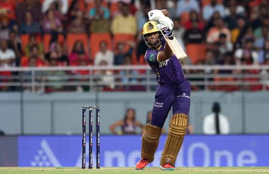 KKR vs DC मैच से ठीक पहले कोलकाता नाइट राइडर्स को लगा बड़ा झटका, सबसे अहम खिलाड़ी हुआ IPL 2026 से बाहर