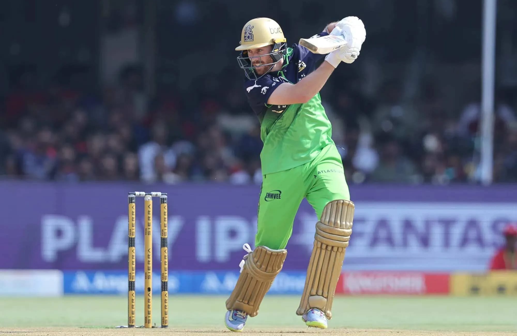 IPL 2026 के प्लेऑफ से पहले RCB के लिए आई बड़ी खुशखबरी, इस दिन भारत लौट सकते हैं फिल साल्ट