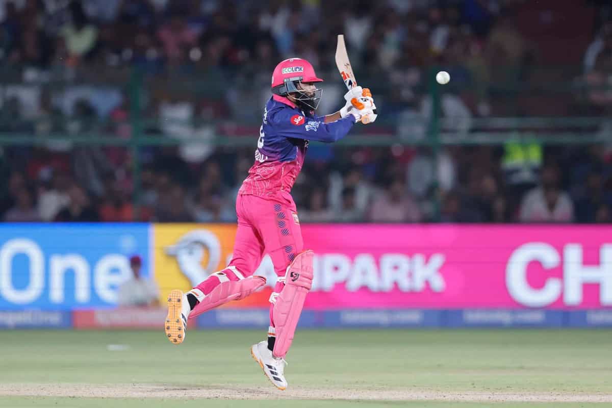 Why did Ravindra Jadeja came to bat ahead of Donovon Ferreira in RR vs DC clash of IPL 2026? Revealed