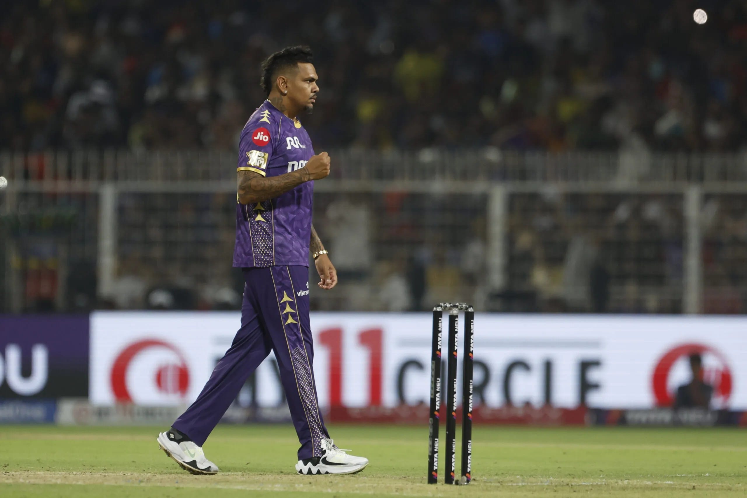Why was Sunil Narine substituted out in KKR vs DC clash of IPL 2026?