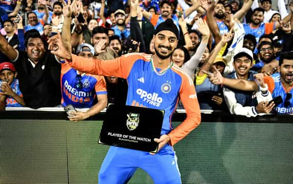 3 bowlers who can pick most wickets in IND vs AFG ODI series