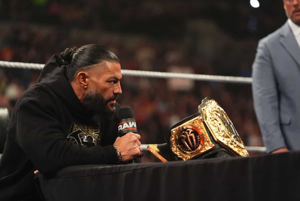 Roman Reigns WWE RAW Clash in Italy