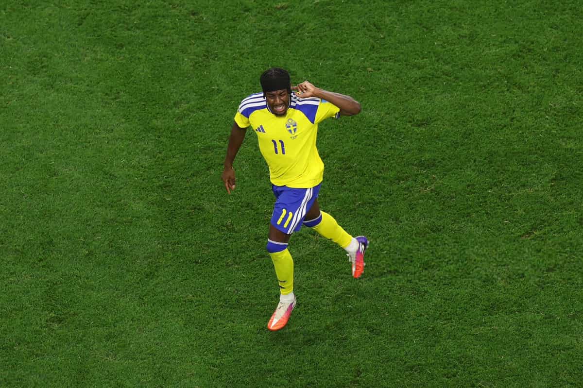 ARLINGTON, TEXAS - JUNE 25: Anthony Elanga #11 of Sweden celebrates after scoring his team's first goal during the FIFA World Cup 2026 Group F match between Japan and Sweden at Dallas Stadium on June 25, 2026 in Arlington, Texas. (Photo by Lars Baron/Getty Images)