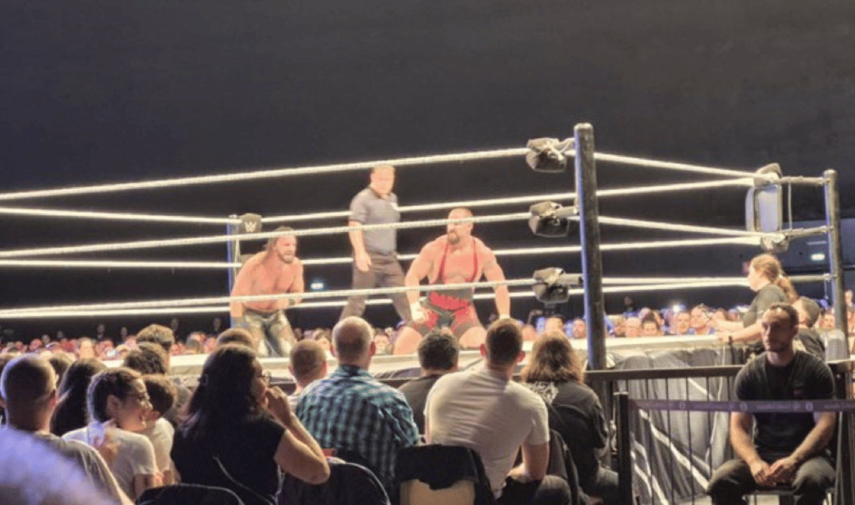 WWE Live Event Bron Breakker vs Seth Rollins