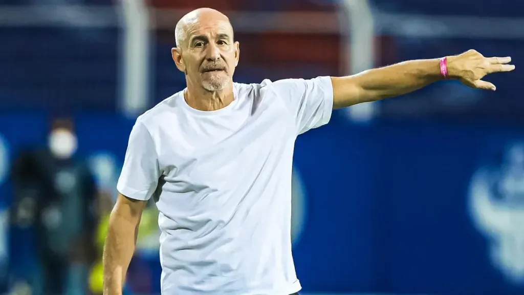East Bengal head coach Antonio Lopez Habas exudes confidence ahead of ACL Two 2026-27 clash against Al-Shorta SC