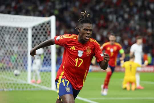 ERLIN, GERMANY - JULY 14: Nico Williams of Spain celebrates scoring his team's first goal during the UEFA EURO 2024 final match between Spain and England at Olympiastadion on July 14, 2024 in Berlin, Germany. (Photo by Richard Pelham/Getty Images)