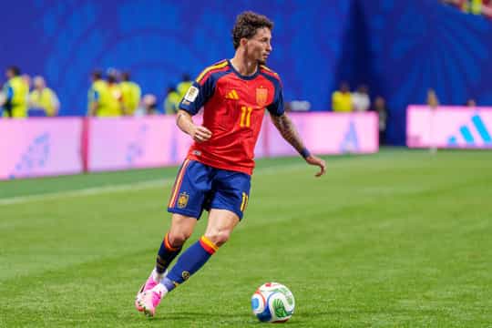 ATLANTA, GEORGIA - JUNE 21: Yeremy Pino #11 of Spain dribbles the ball during the FIFA World Cup 2026 Group H match between Spain and Saudi Arabia at Atlanta Stadium on June 21, 2026 in Atlanta, Georgia. (Photo by Andrew J. Clark/ISI Photos/ISI Photos via Getty Images)