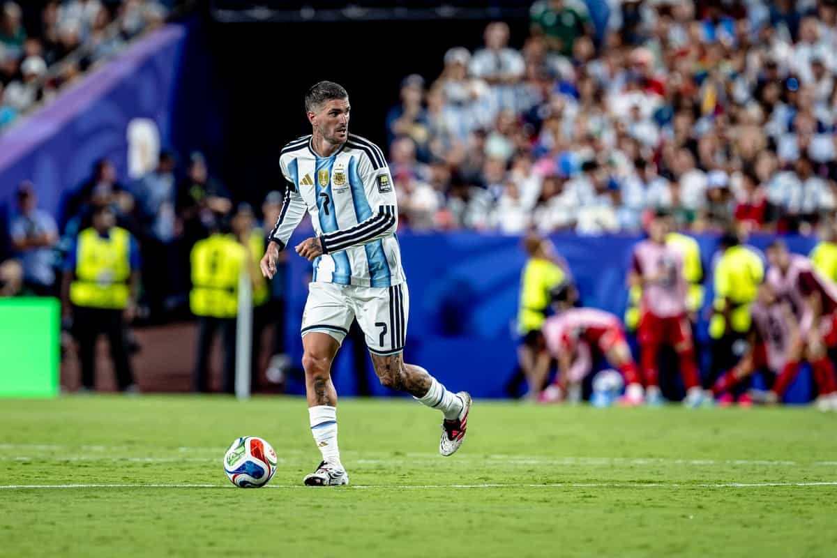 Rodrigo De Paul of Argentina during the 2026 World Cup match between Argentina and Switzerland at Arrowhead Stadium in Kansas City, United States, on July 11, 2026. (Photo by Stefan Koops/EYE4IMAGES/NurPhoto via Getty Images)