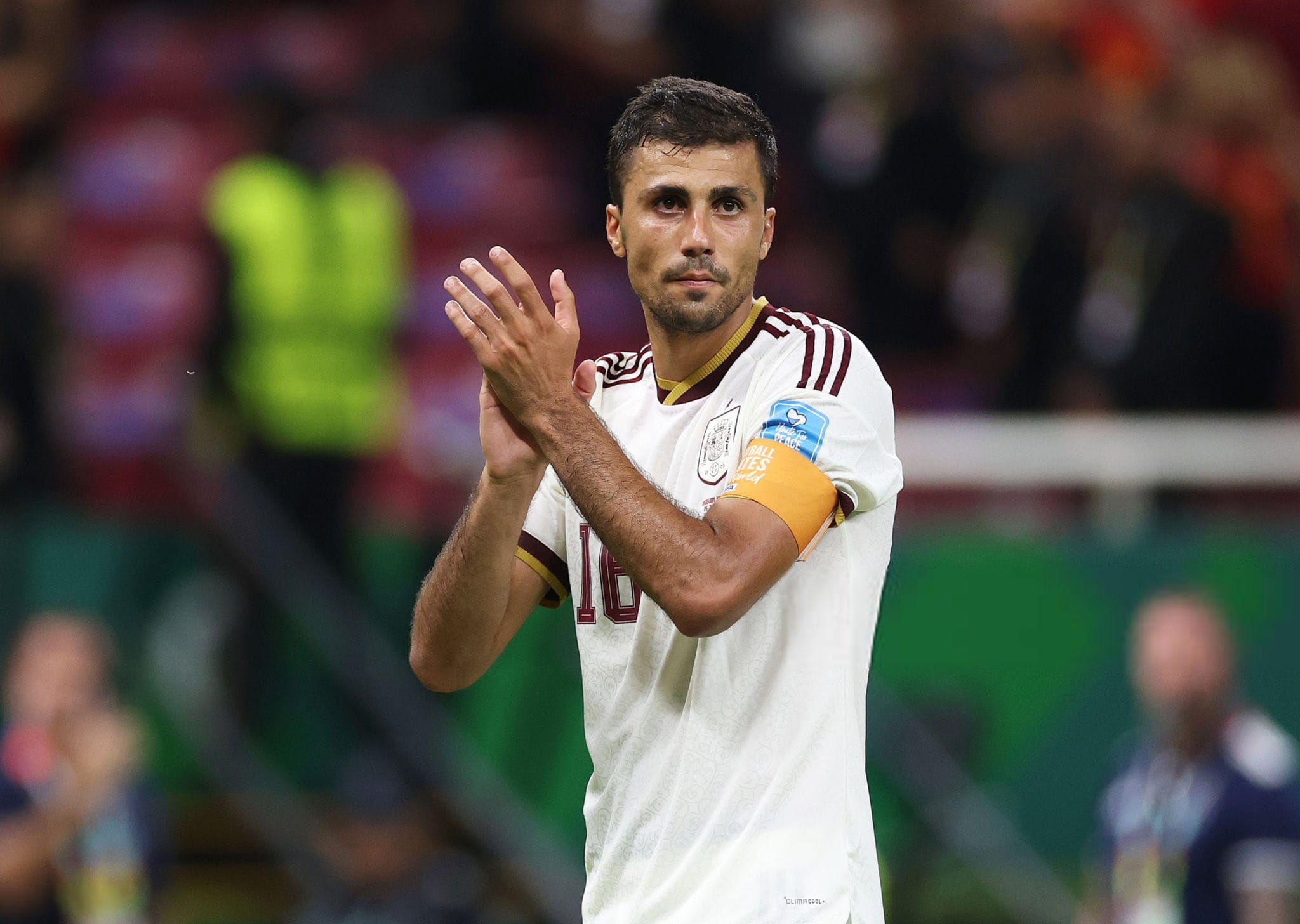 What jersey number will Rodri wear at Barcelona?