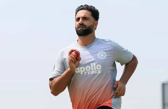 3 Jammu & Kashmir cricketers who received call-up for India ft. Auqib Nabi